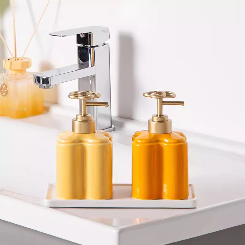 Modern Orange Floral Ceramic L - огляд і ціна Water Bottle Blank